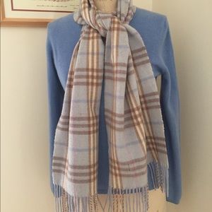 Vintage Burberry cashmere scarf